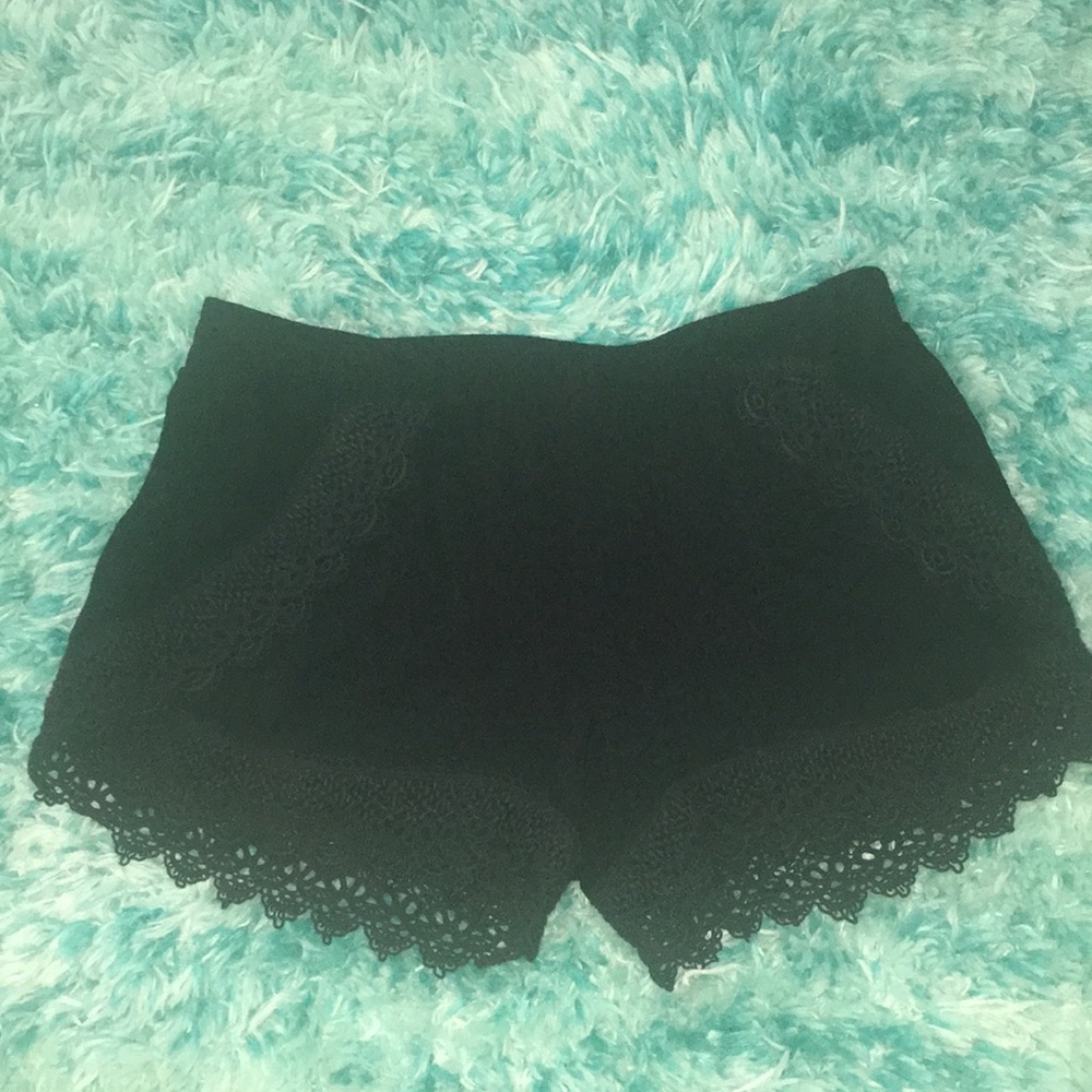 Pacsun scallop shorts
